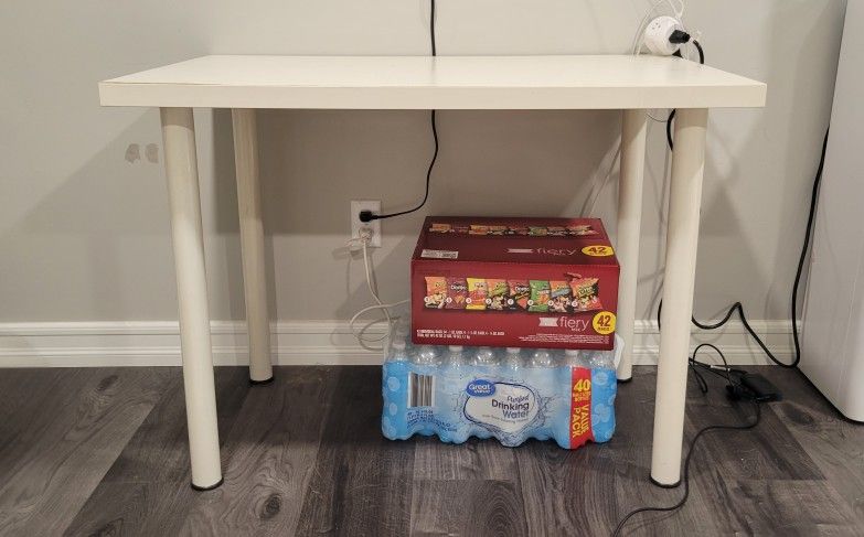 White Desk/Table