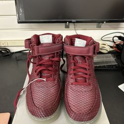Nike AF1 Mid Size 9 (With Box) 