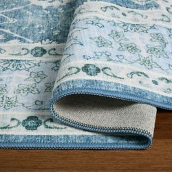 Everwash Washable 6'6" x 9'6" Area Rug "Blue Perea"