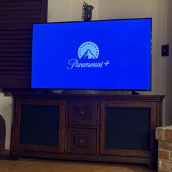 Entertainment center