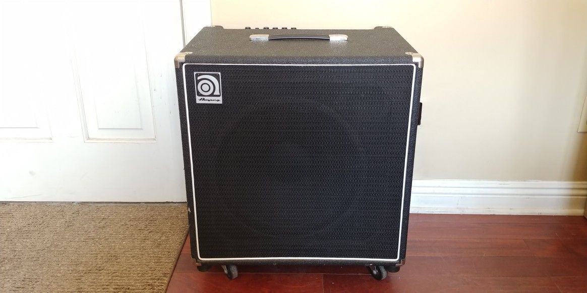 Ampeg Bass Amp (BA115HP)