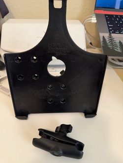 Ram-EZ-Roll’r iPad Mount