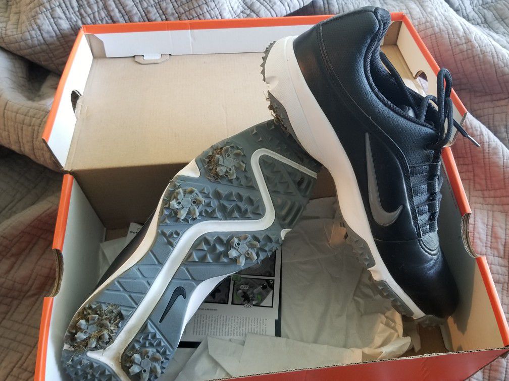 New Golf cleats size 10