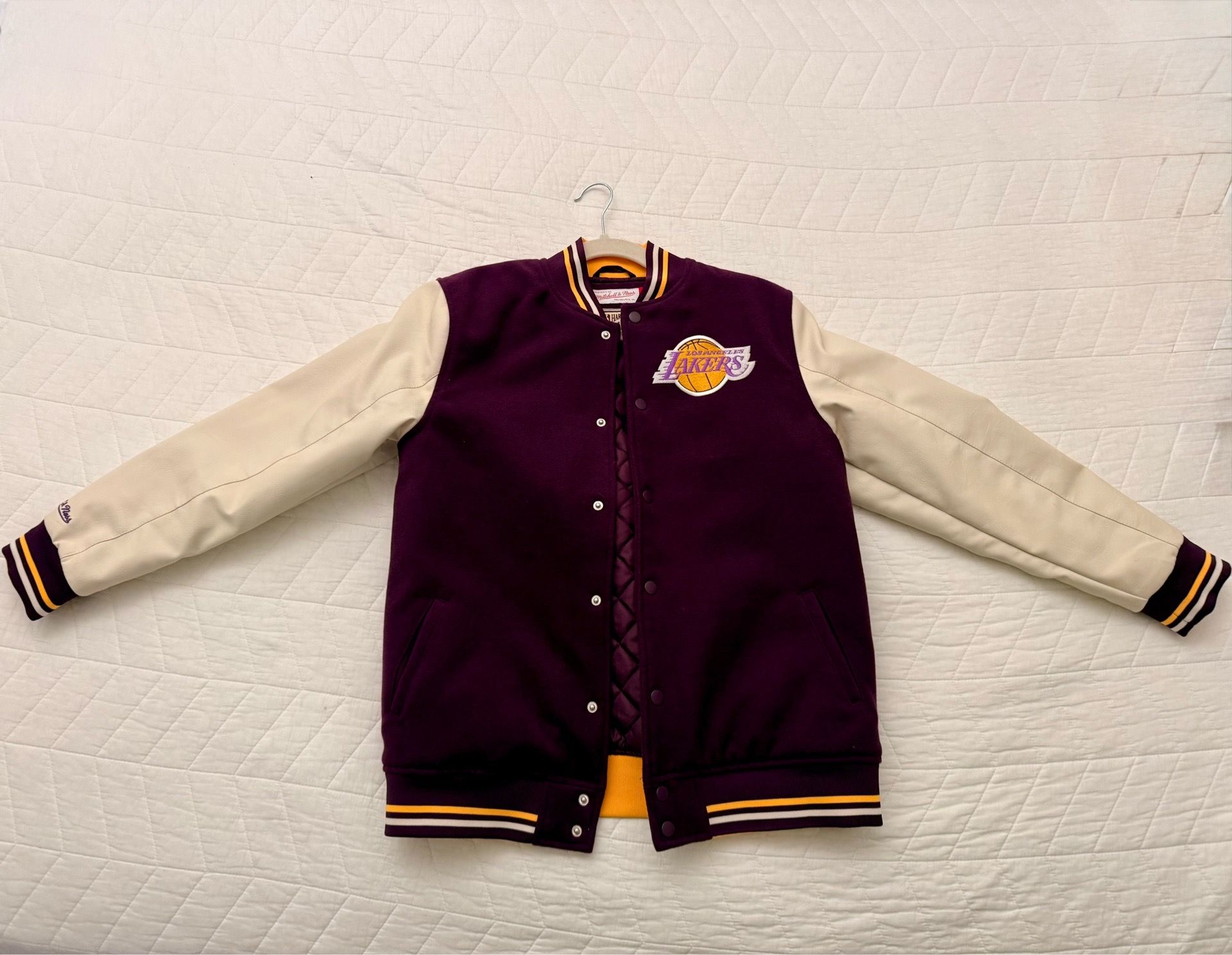 Los Angeles Lakers Mitchell & Ness Full-Snap Varsity Jacket - Like New