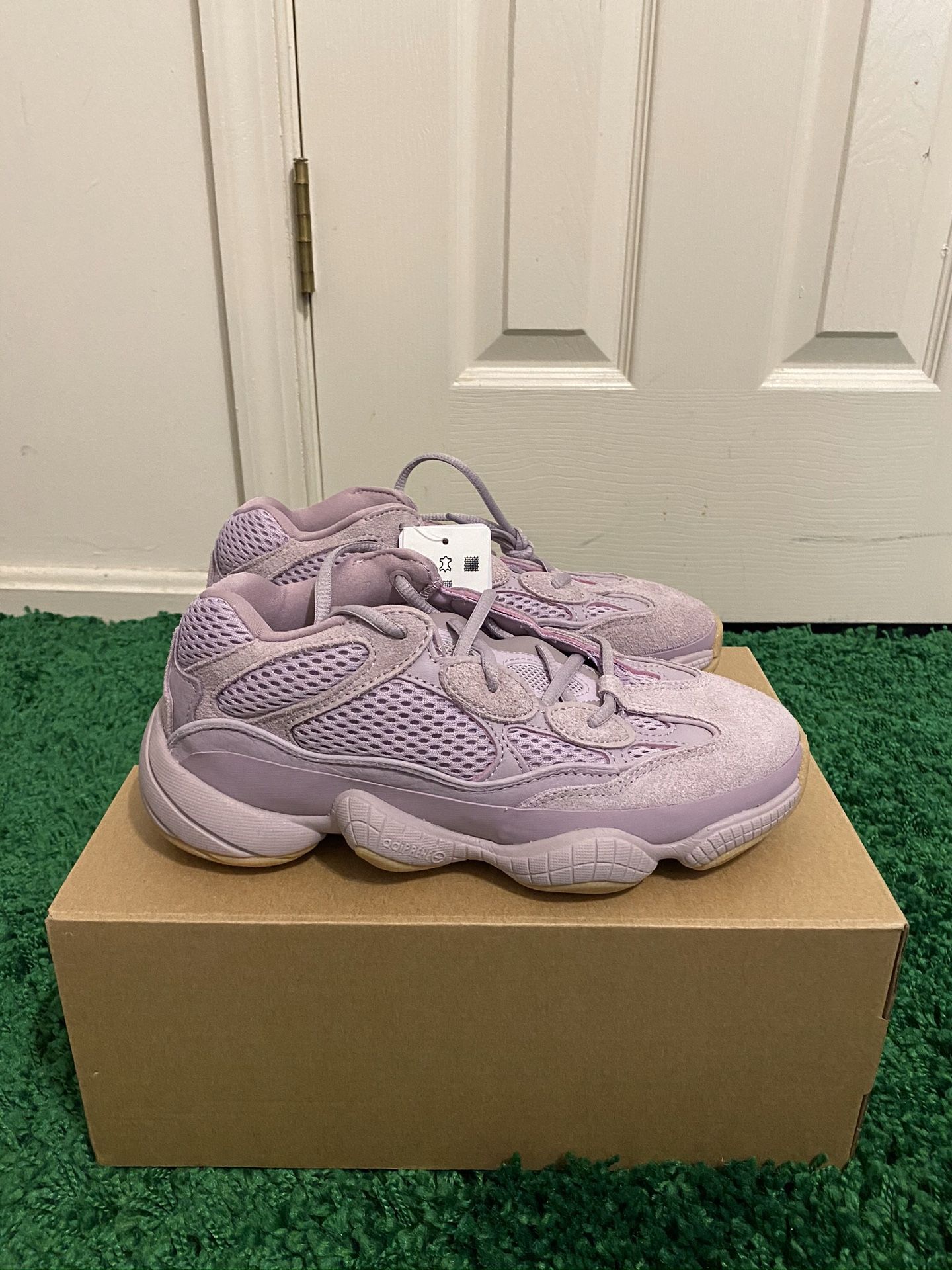 BRAND NEW ADIDAS YEEZY 500 SOFT VISION SIZE 4 4.5 5.5 6 7.5