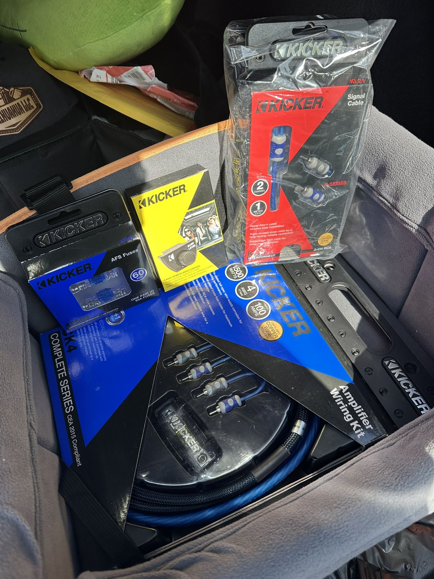 Kicker speaker wiring kit