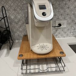 Keurig K200 Sandy Pearl with Bamboo Coffee Pod Drawer Holder
