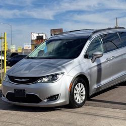 2017 Chrysler Pacifica Touring-L Touring-L 4dr Mini-Van Price $9,000 Mileage 112,194
