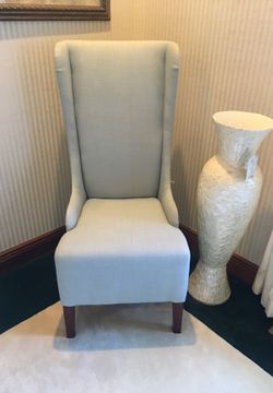 NEW. ACCENT. CHAIR. AND. Vase. Both. Are. Brand. New. And. No low. Price