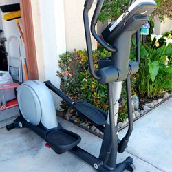 PROFORM Elliptical Excercise Work Out Fitness Mqchine