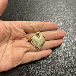 14k Gold Plated Heart ❤️ Pendant With Chain.