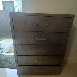 Dresser Furniture 