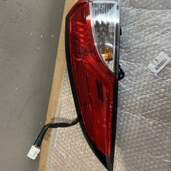 2020-2024 Toyota Corolla Left Tail Light 