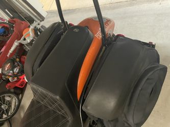 Leather Pro Retro Series Soft Tail Saddlebags 