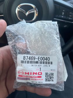 Hino 87469E0040 Switch Assy Level