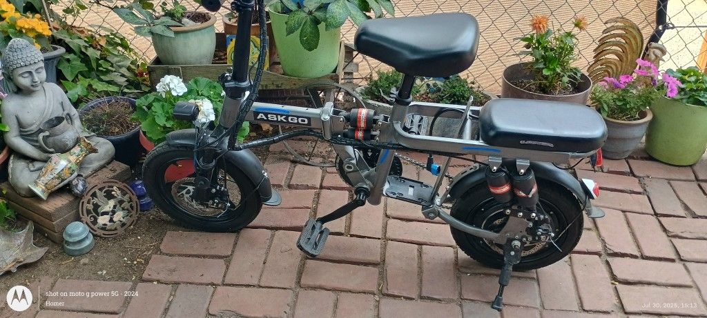 Adult ebike - electric scooter 14in foldable frame 2023