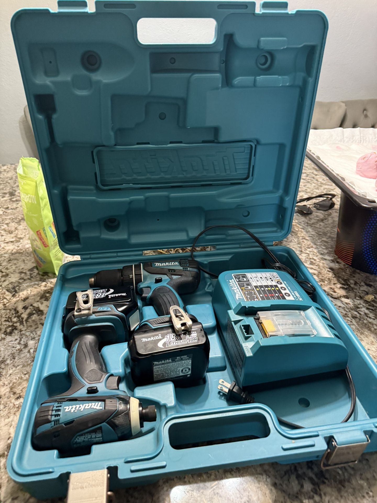 Makitta Drill/impact Set