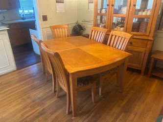 Dining room table with 5 chairs