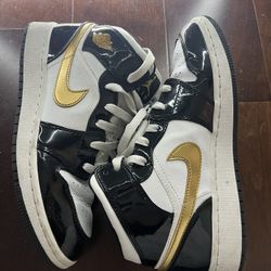 Jordan 1 mid patent white black gold (6Y) - used rep box