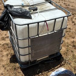 Water Tank 275 Gallon