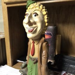 Harpo Marx Statue