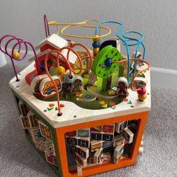 https://offerup.com/redirect/?o=Qi50b3lz activity cube (like New) 