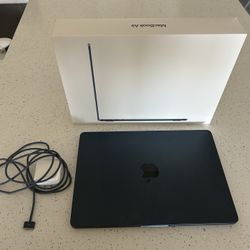 MacBook Air 2022 8GB 512GB