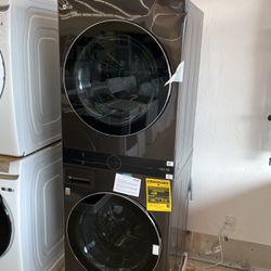 LG WASHER AND DRYER TOWER (Scratch And Dent)