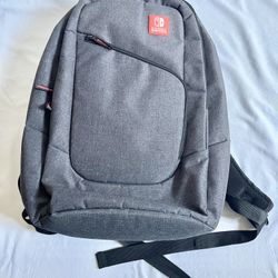 OFFICIAL NINTENDO SWITCH ELITE VIDEO GAME PLAYER ACCESSORY BACKPACK TRAVEL BAG LIKE NEW GRAY 