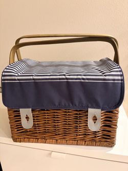 Napa Picnic Basket with Navy Striped Lid