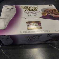 Purina Fancy Feast 
