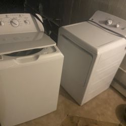 GE Washer And Dryer Set Basically Brand New 