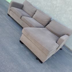 Very Nice Sectional Couch 