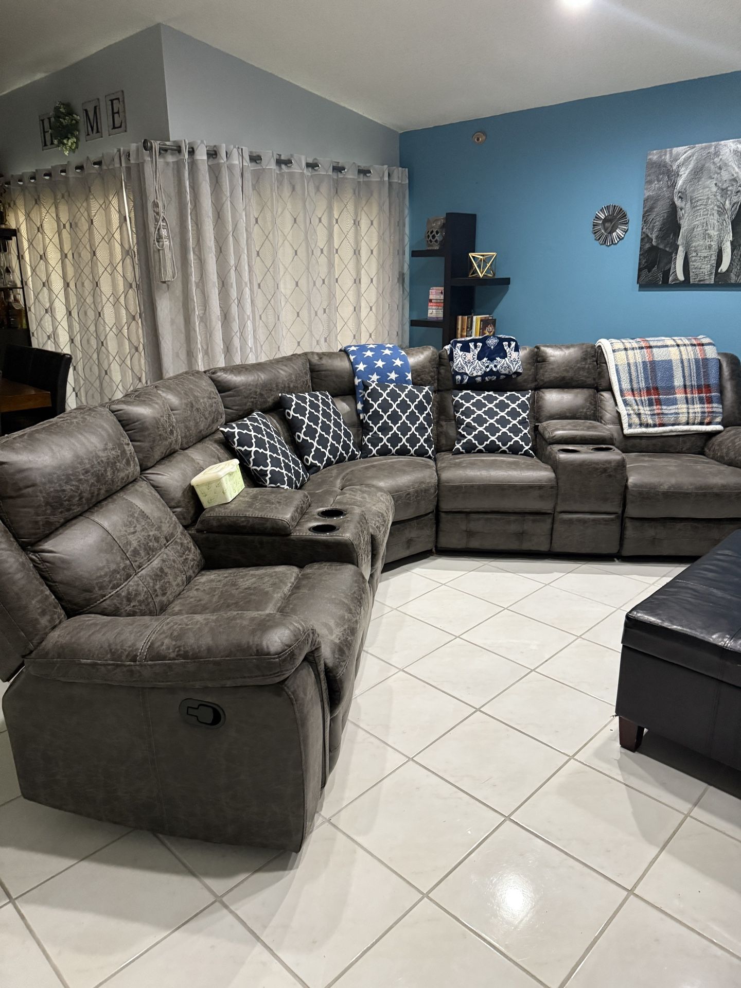 Sectional Sofa With 3 Recliners