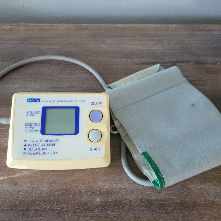 ReliOn BLOOD PRESSURE MONITOR