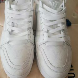 Louis Vuitton  trainer  white
