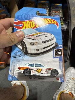 Honda, Porsche, Impala Hot Wheels 