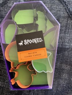 Halloween Spooky Cookie Cutters Assortment Metal Set of 8 Small Cutters