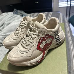 Gucci Shoes 