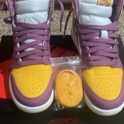 Maroon purple/gold yellow/white Jordan 1 high size 7