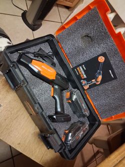 Snapgo Cordless Pressure Washer by Sealight