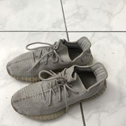 Adidas Yeezy Boost 350 V2 Sneakers