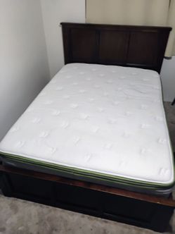 FULL SIZED PLATFORM BEDFRAME WITH MATTRESS.