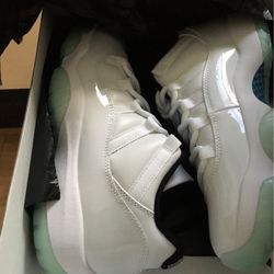 Jordan 11 Cool Legend Blue Sz 7.5