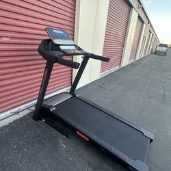 Treadmill 