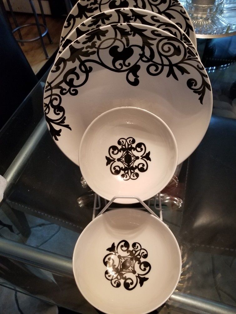 222 FIFTH DINNERWARE