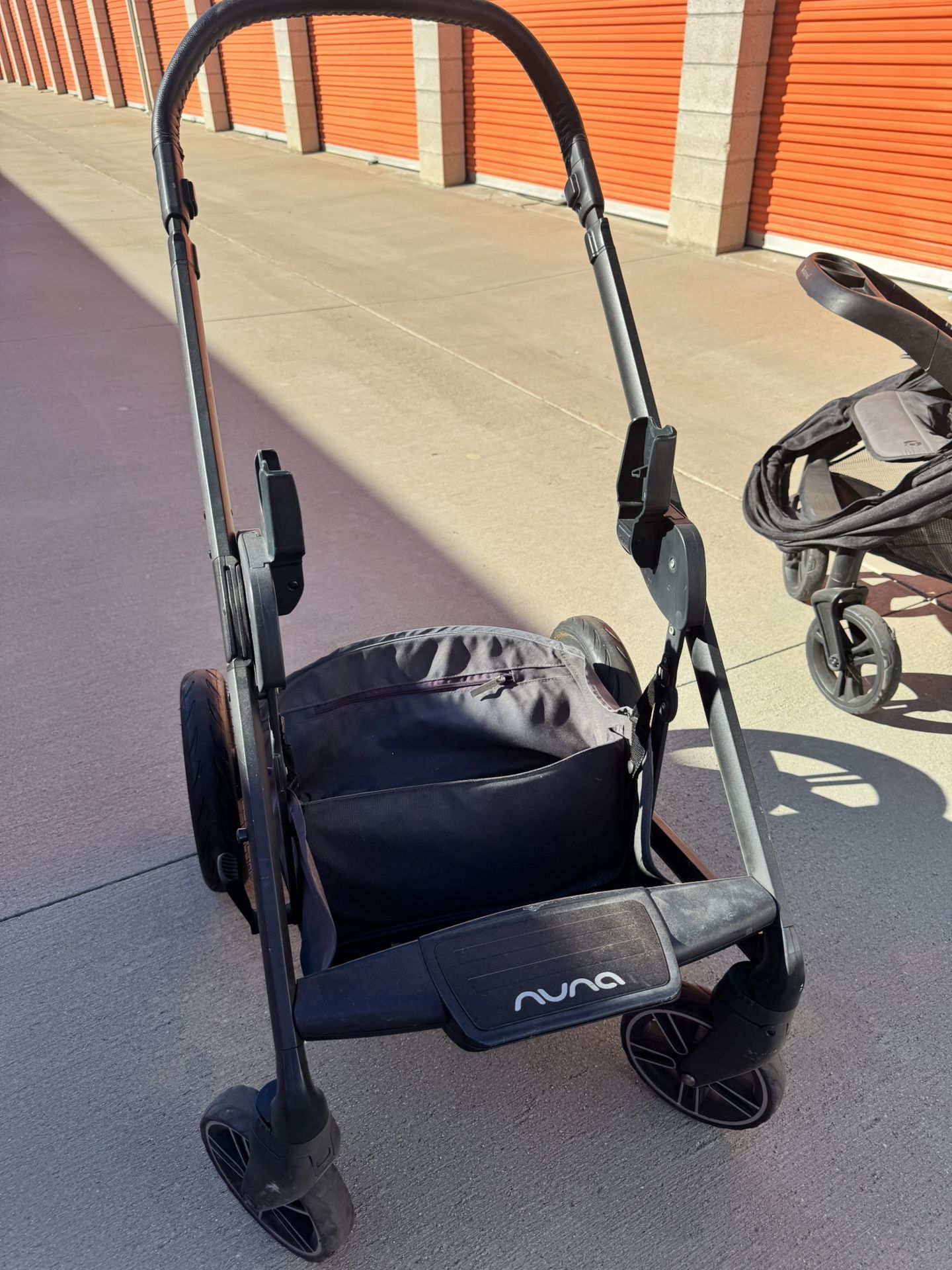 Nuna Base Stroller 