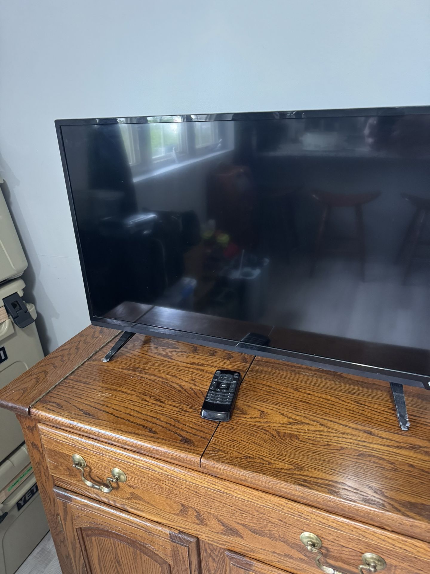 TV 32 In