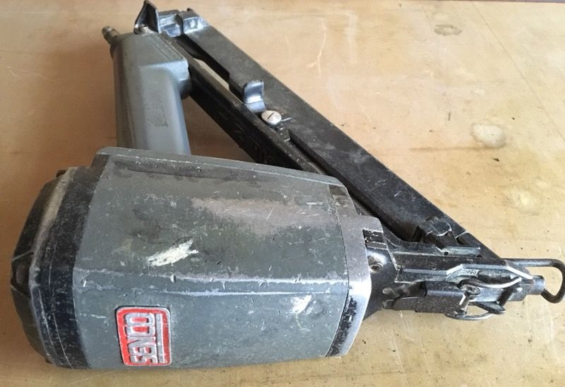 Senco SFN1 15 Gauge Angle Finish Nailer