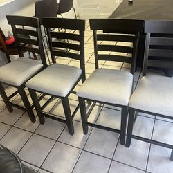 Kitchen Table and Chairs